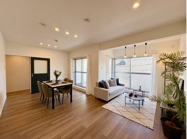 LDKスペースは約17帖の空間となっております！