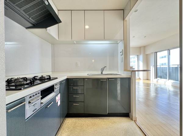 室内は新規リフォームを行います（3月末完成）