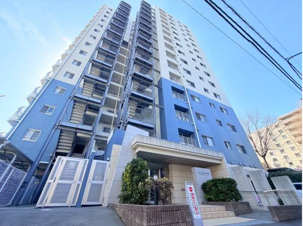 マンション外装でございます