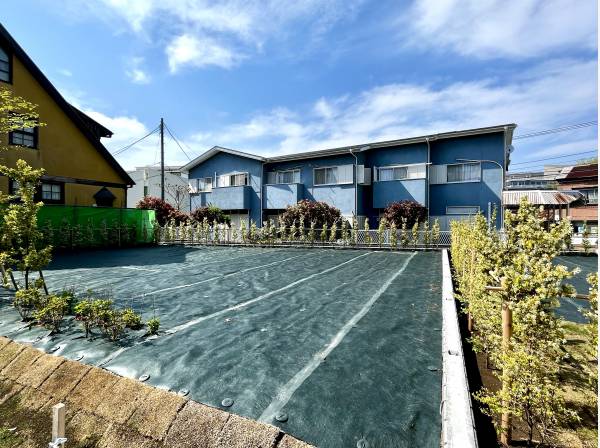 建築条件はありません。思い思いの建物を建築してください。