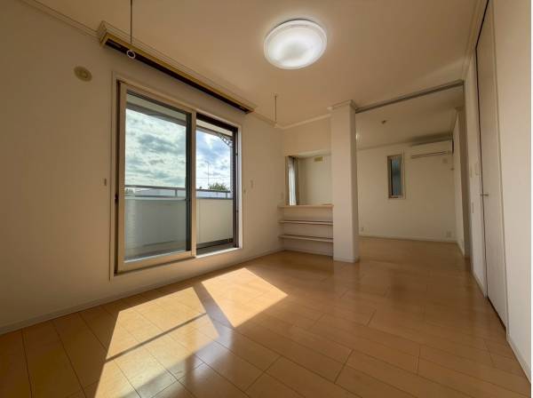 2階居室はゆとりの約12.1帖！