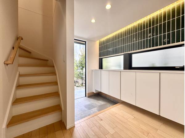 美しさのある玄関ホール