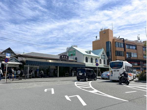 鎌倉駅までバス15分徒歩2分

