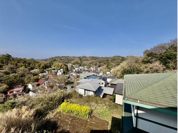 高台の為、日当たりも眺望もよく、風も通りますよ！