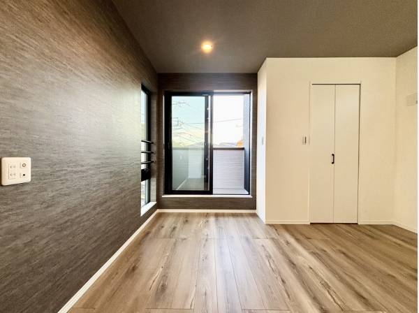 アクセントクロスが特徴的な