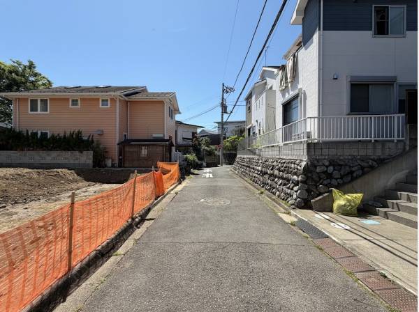 前面道路の様子でございます
