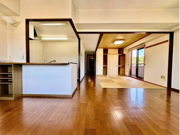 角部屋で明るい室内