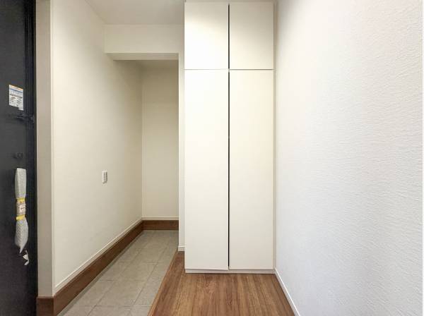 奥行きのある土間＆大きなシューズボックスで玄関がスッキリ整います