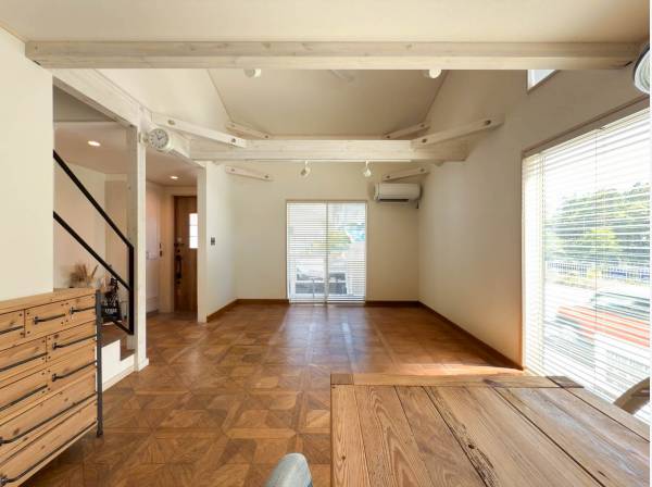 開放感あるLDKスペースは約18帖ございます