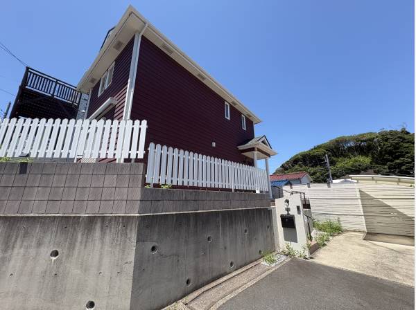2階の部屋からは海も見えます！