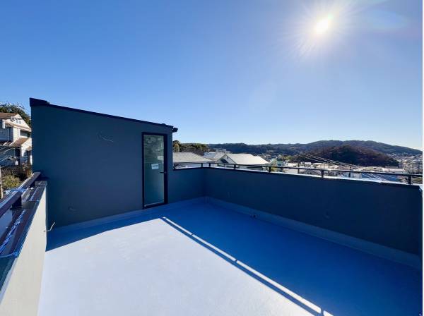 休日はルーフバルコニーでBBQなどいかがでしょうか？