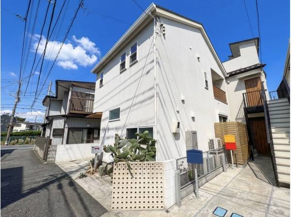 角地のような開放感があります