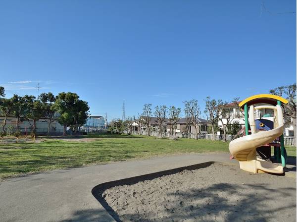 くすのき公園まで徒歩10分（約750m）