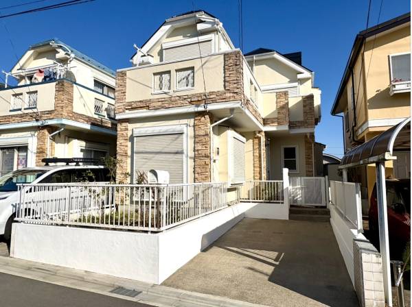 屋根・外壁は新規塗装済み
