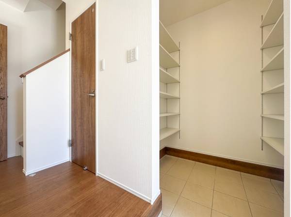 大容量のシューズインクロークでいつも綺麗な玄関に♪