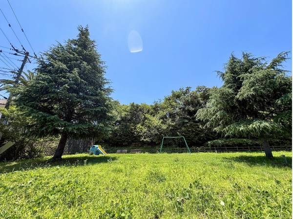 砂場公園まで徒歩1分 (約50ｍ)