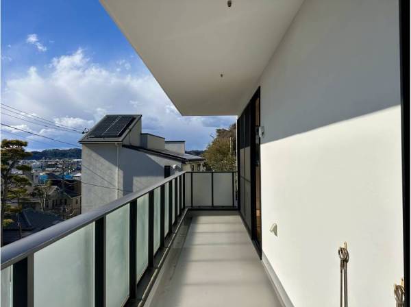 気持ちの良い景色が広がるワイドバルコニー