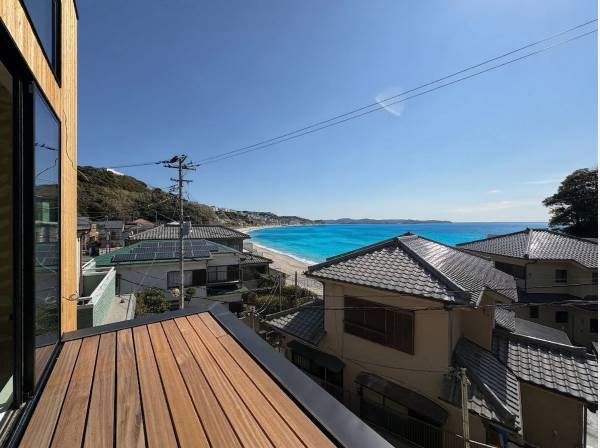 リビングやバルコニーからも相模湾を一望