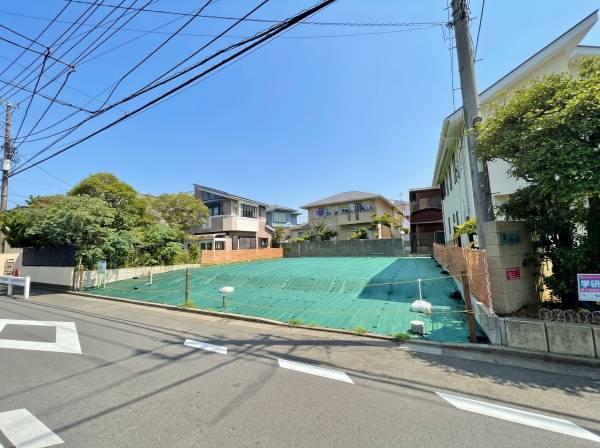 お好きなハウスメーカーで建築可能です。