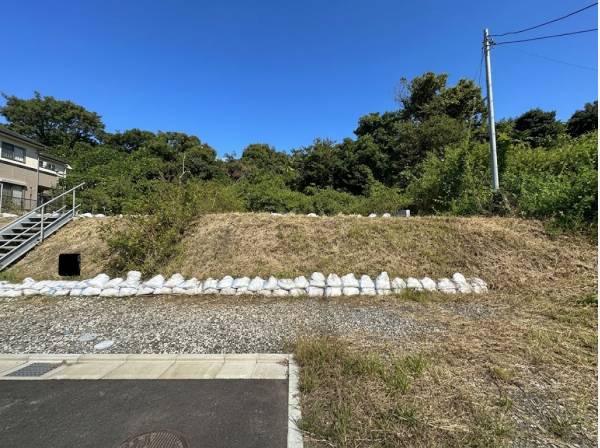 建築条件は無い為、お好きなハウスメーカーにて建築可能