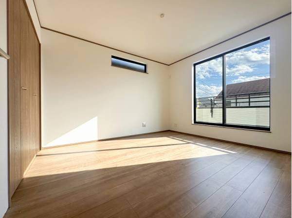 全室二面採光で明るく風通しの良いお住まいです