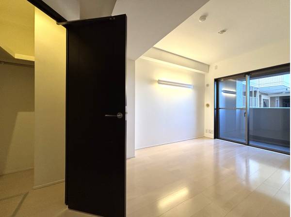 居室は2部屋ございます