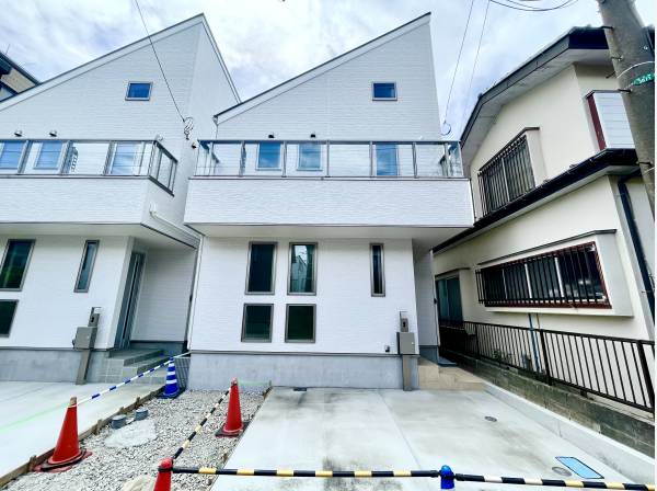 白基調のスタイリッシュな外観