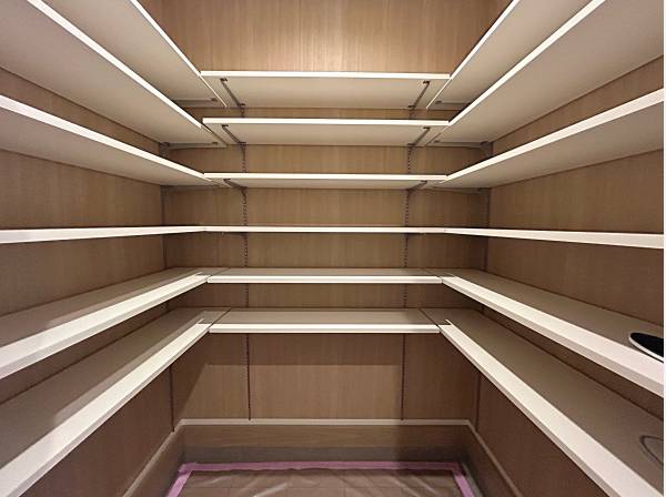 玄関収納が特徴的です！