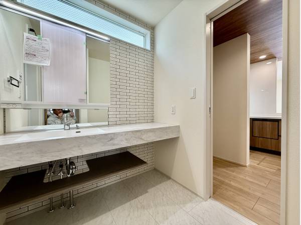 サニタリースペースと浴室