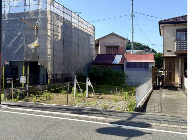 陽当たり良好な現地です。