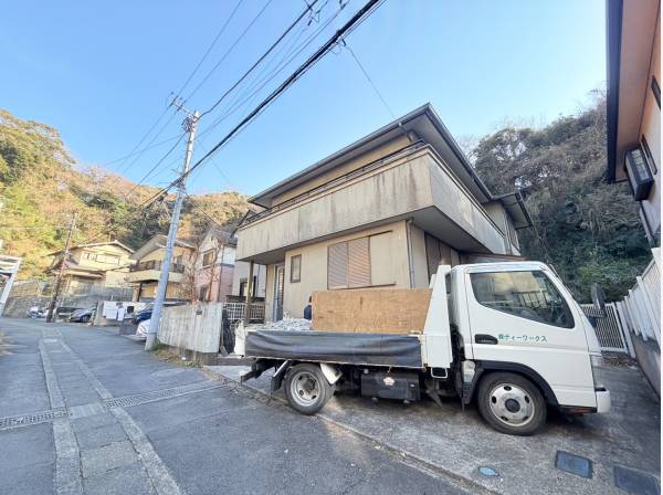 土地面積90坪越えの豪華な邸宅です♪