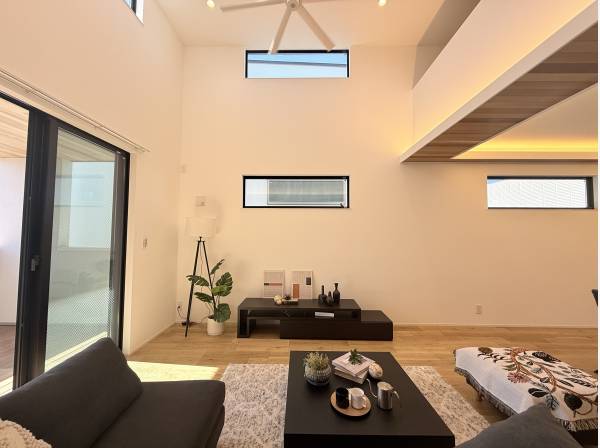 広さは22.5帖とゆとりのある空間