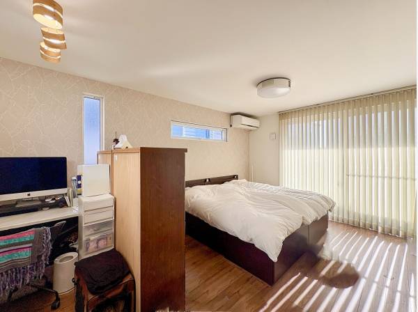 約11帖の主寝室には大容量のWTCを備えています