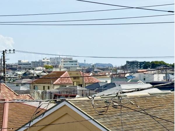 遠望ですが江ノ島を望むことができます
