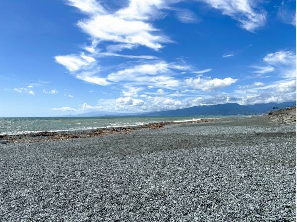 海岸まで　約120ｍ　（徒歩2分）
