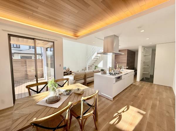 ダイニングスペース