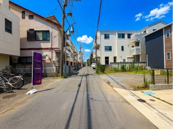 前面道路も広くアクセス良好