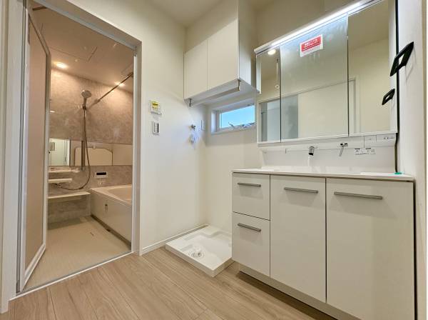 パウダールーム・バスルーム