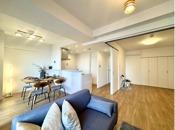 室内はフルリノベーションを実施