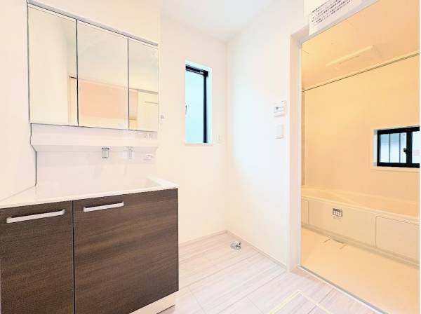 サニタリールーム、バスルーム