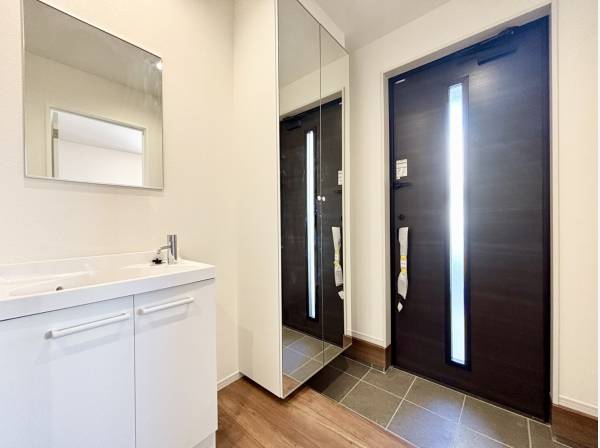 ゆとりある玄関スペース