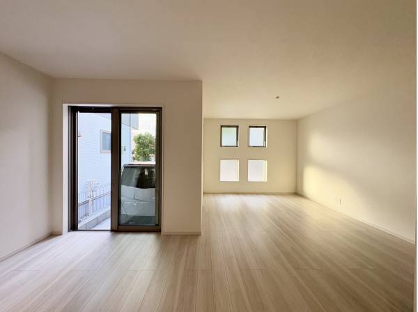 窓が多いのも嬉しいポイントですね♪