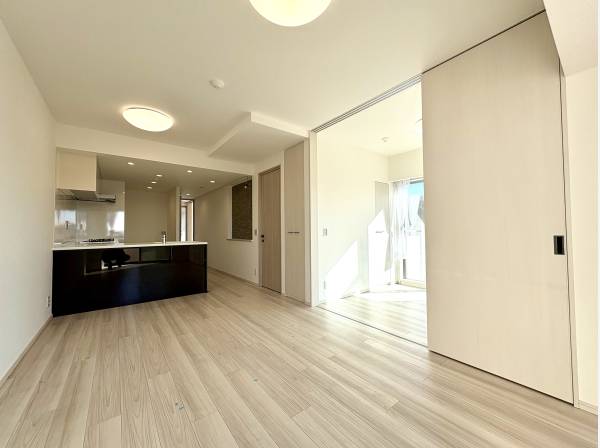 角住戸ならではの開放感