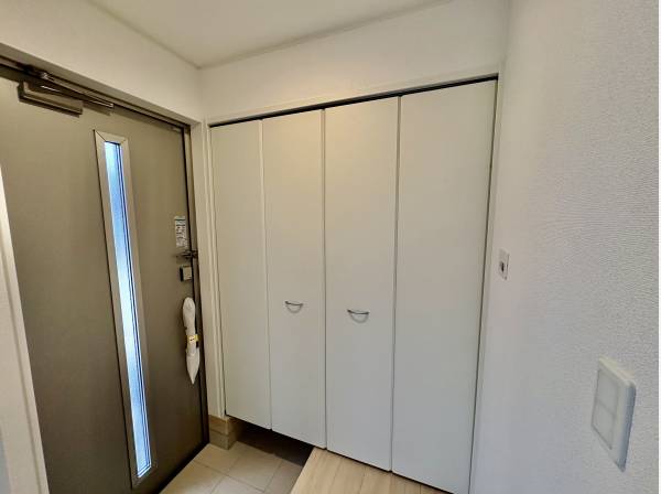 玄関収納もタップリ！