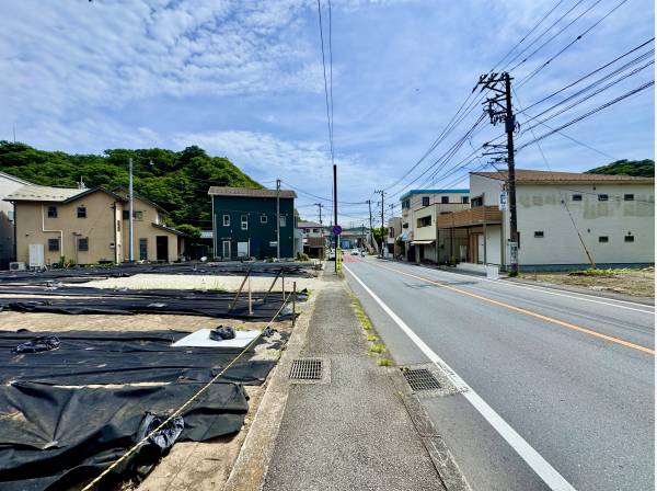 幅員約10.5mの県道
