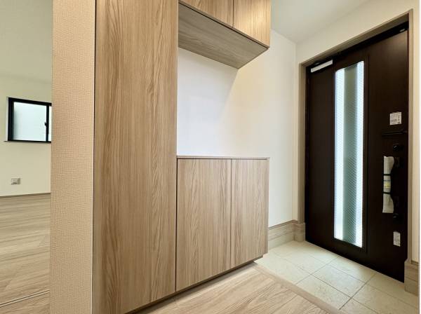 玄関も収納スペース◎