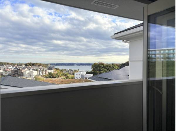 佐島の海が望めます。