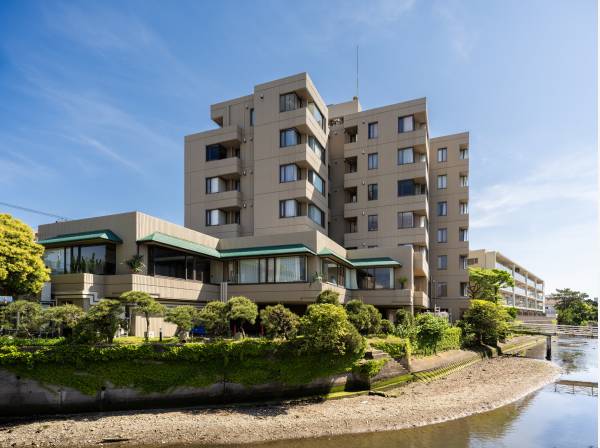 マンション外観です。詳細についてはお気軽にお問い合わせください。