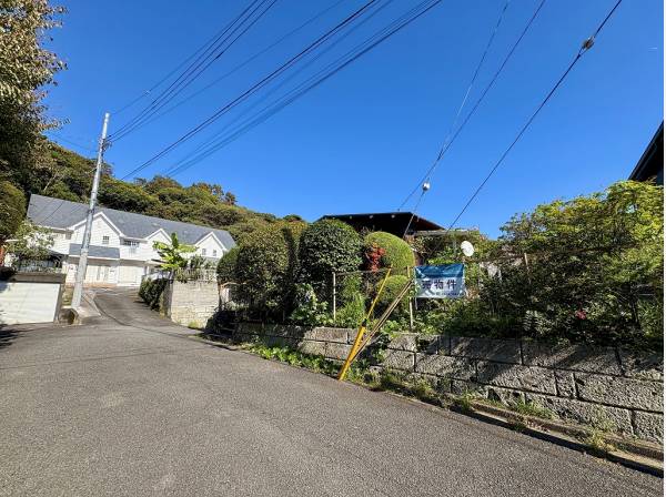 接道と高低差のある敷地なので視線を気にせず過ごせます