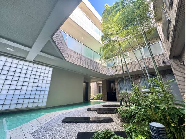 共用部も趣が感じられます